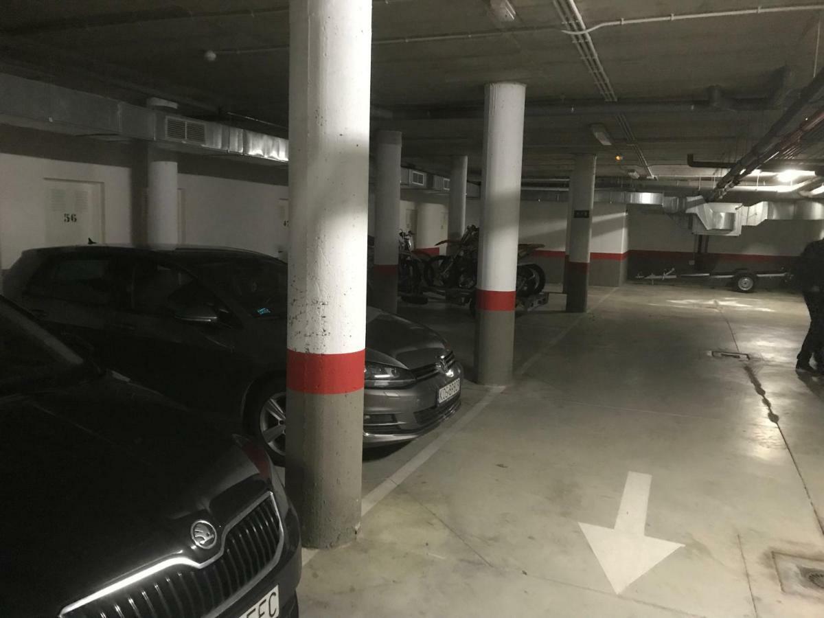 Apartment Seaview Luxury Penthouse 24 Hour Security And Underground Parking