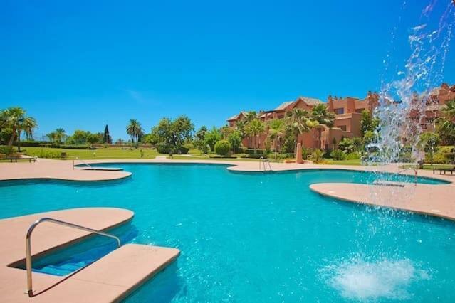 Apartment Seaview Luxury Penthouse 24 Hour Security And Underground Parking