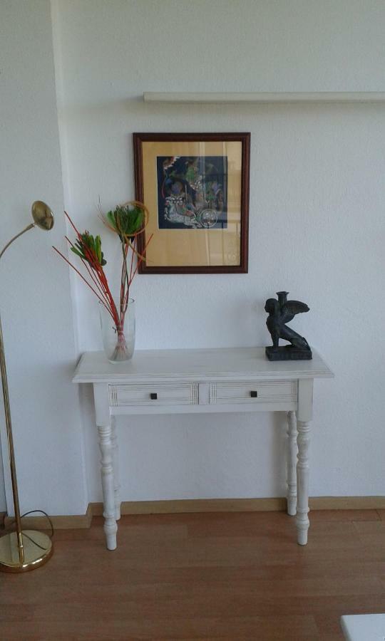 Apartamento Amueblado Estepona-marbella Un Dormitorio, 2 Camas, Sofa Cama Salon, A 1 Km Playa, Cortas Temporadas. Apartment *