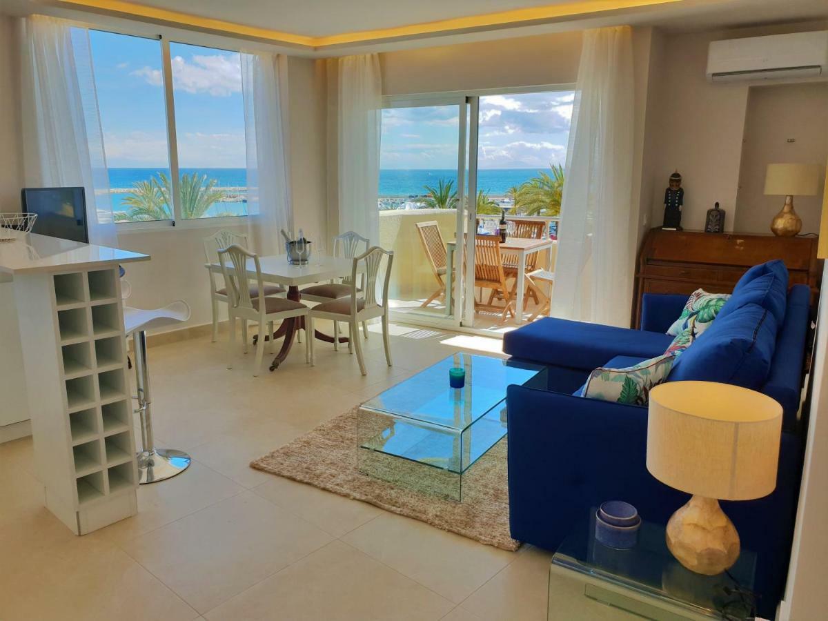 Fantastic In Front Of The Sea & Marina Appartement
