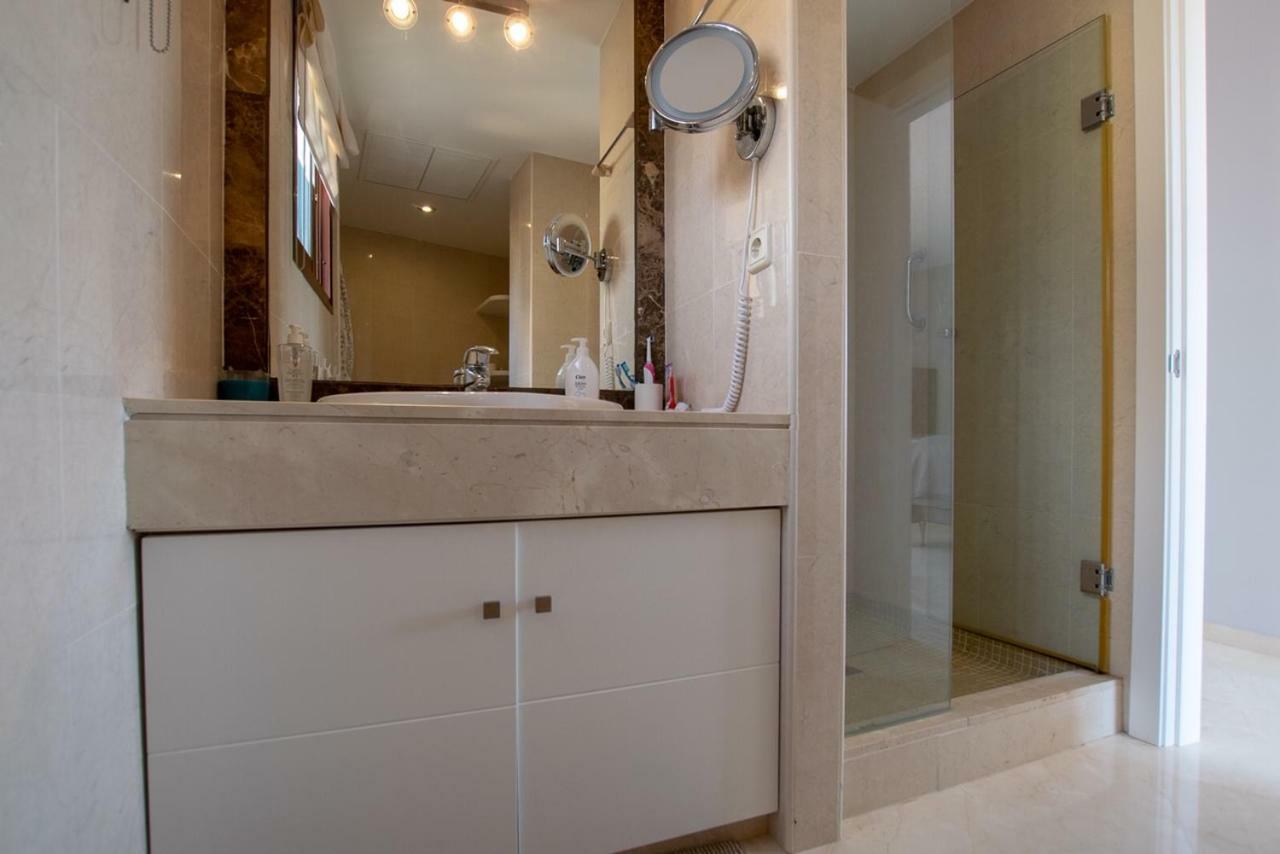 Bellavista Marbella - Stunning Beachside Luxury Penthouse *