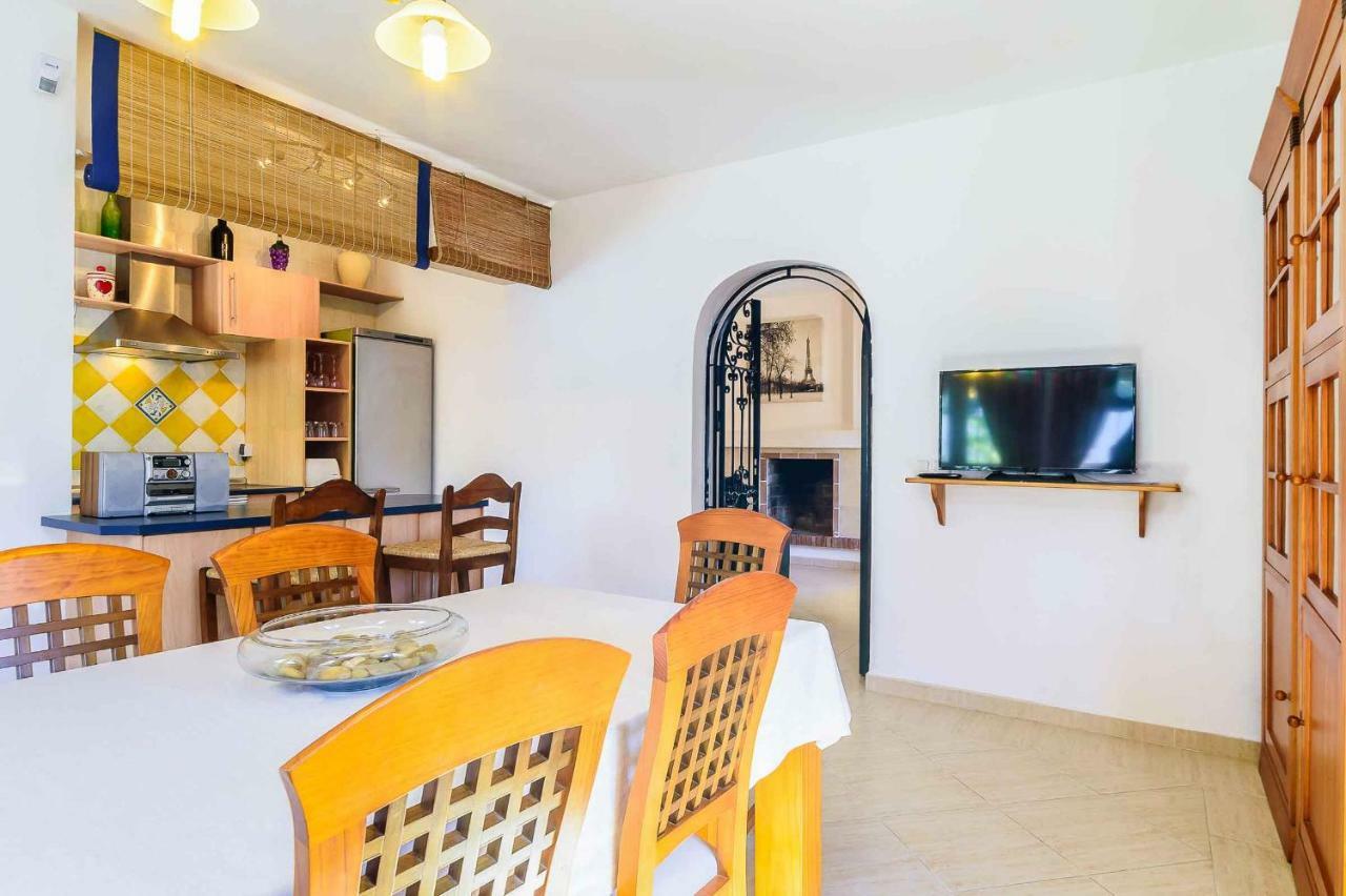 Barclay * Estepona