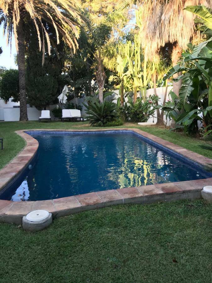 With Heated Pool And Jacuzzi Close To Puerto Banus And Villa *