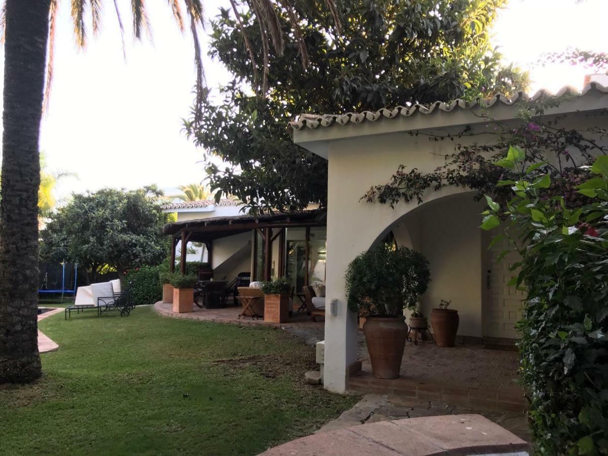 With Heated Pool And Jacuzzi Close To Puerto Banus And Villa *