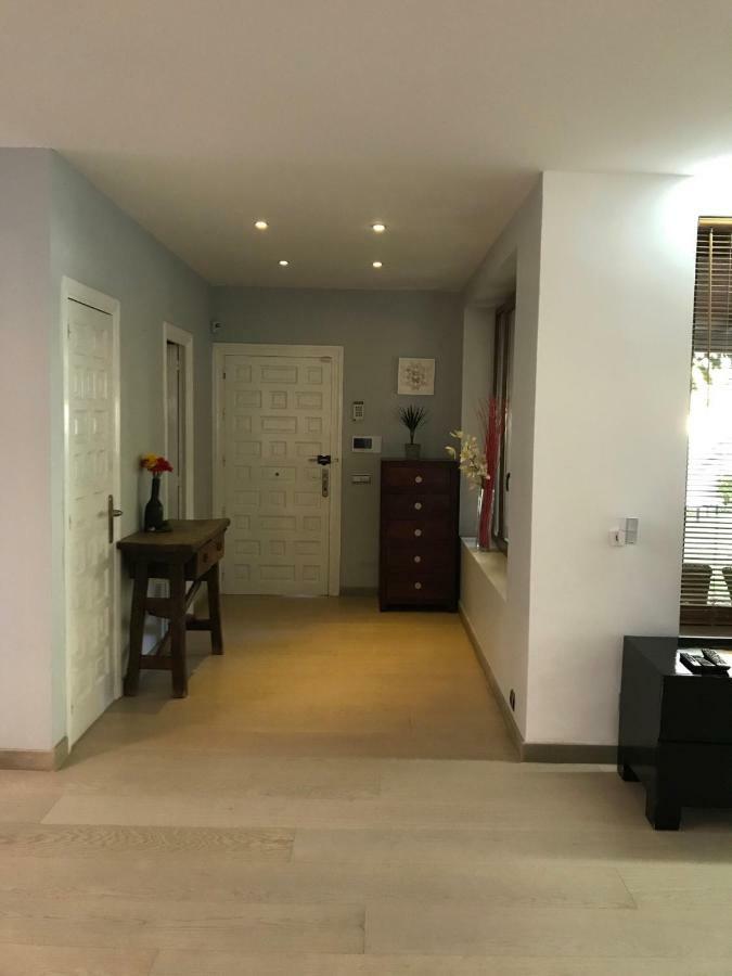 Villa With Heated Pool And Jacuzzi Close To Puerto Banus And *