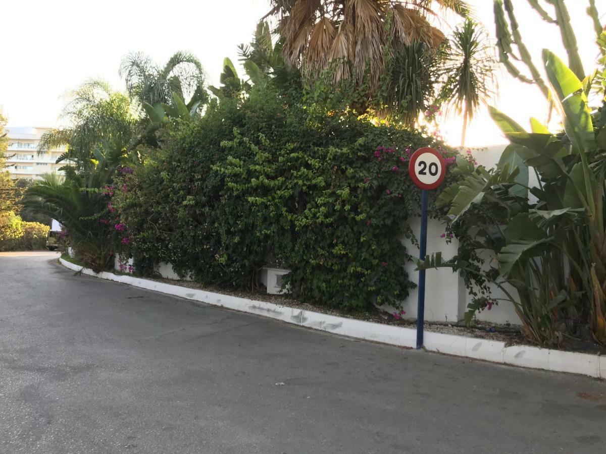 With Heated Pool And Jacuzzi Close To Puerto Banus And Villa *