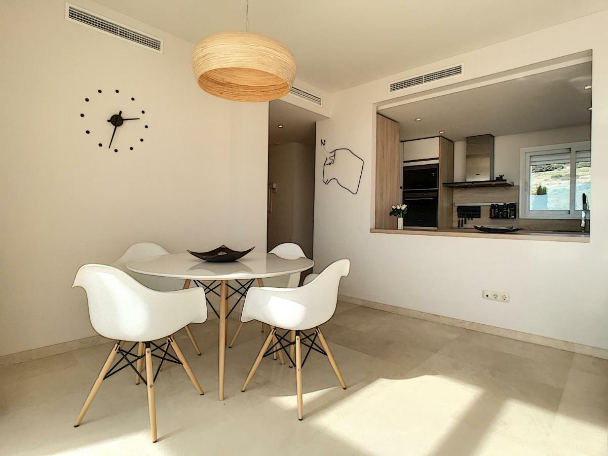 Alcazaba Lagoon Apartment *