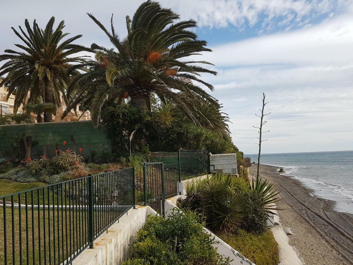Adosado Junto Al Mar
