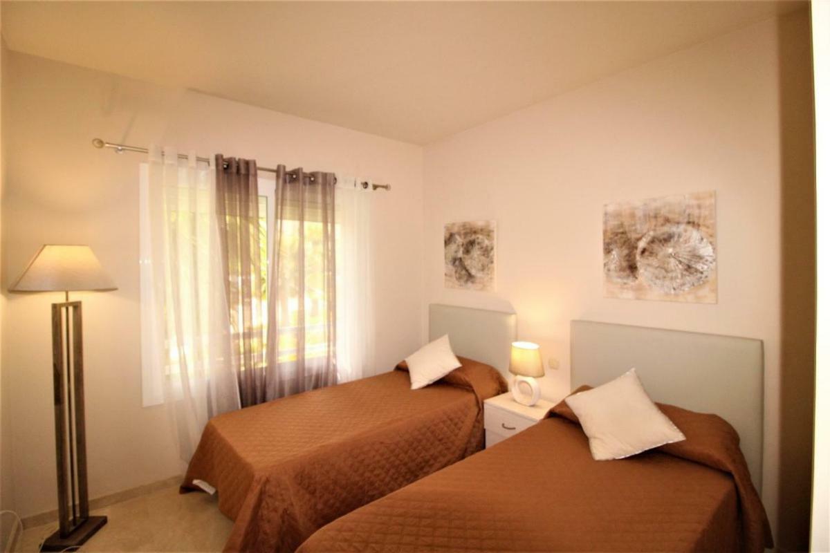 Alcazaba Lagoon Luxury * Estepona