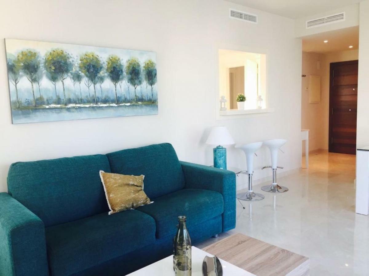 Alcazaba Lagoon Luxury