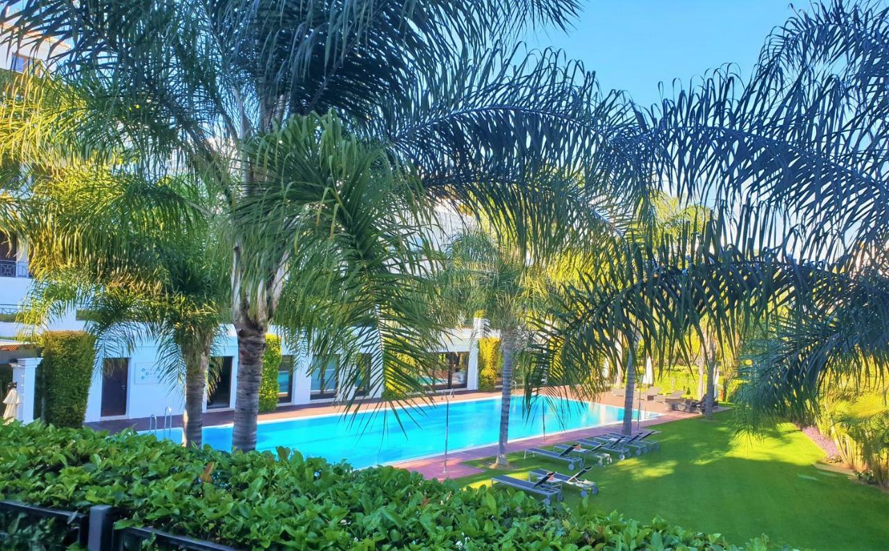 Luxury Frontal To The Sea In Doncella Estepona