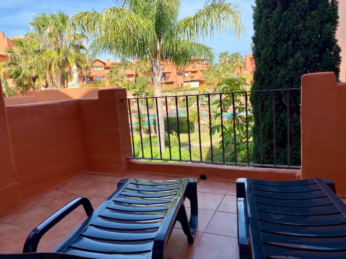 Style 2 Bedroom In The New Golden Mile Free Wifi & Parking Estepona
