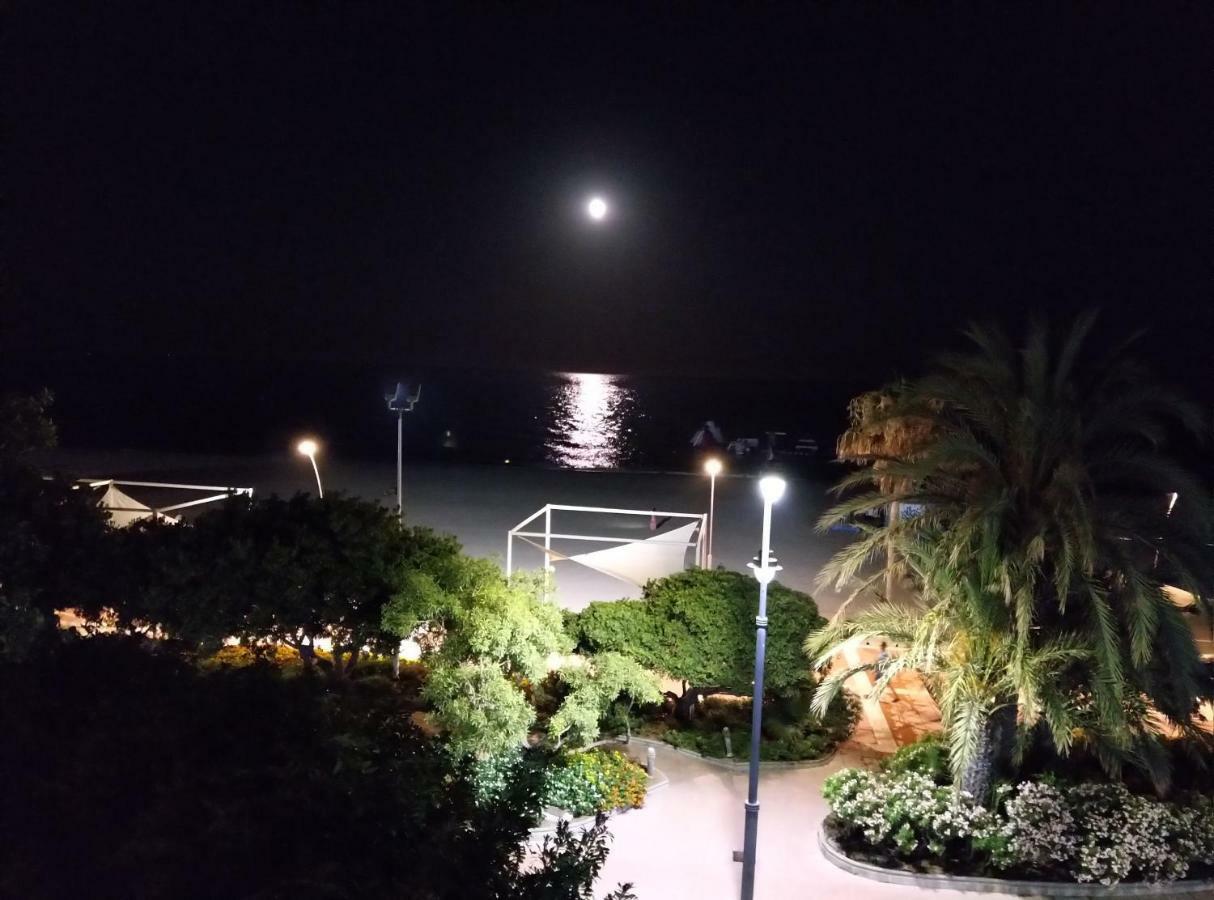 First Line Sea View Apartamento *