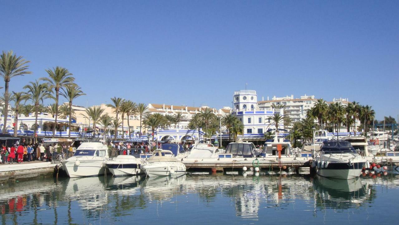 First Line Sea View Apartamento Estepona