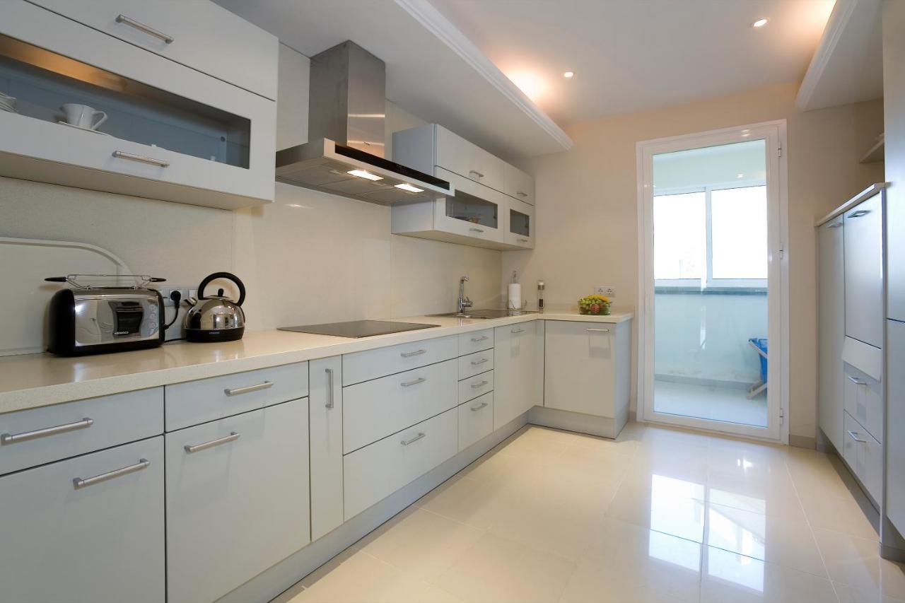 Appt 401-3-bed-heaven Beach-paseo-all Year Heated Pool-free Bikes Apartment Estepona
