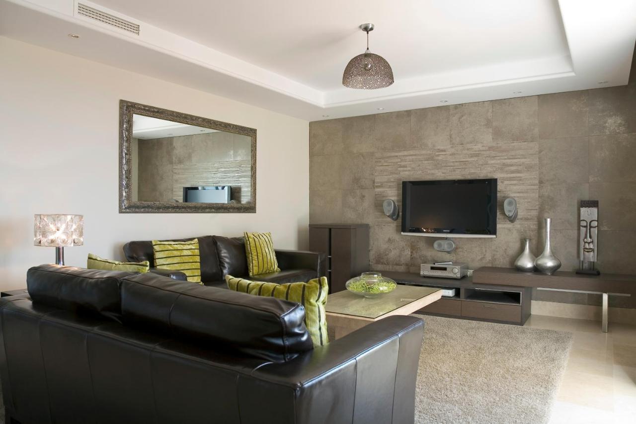 Appt 401-3-bed-heaven Beach-paseo-all Year Heated Pool-free Bikes Apartment Estepona