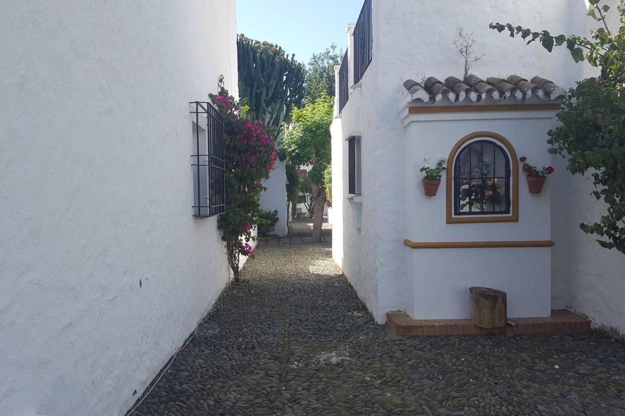 Precioso A Pie De Playa En La Nueva Milla De Oro Entre Y Marbella Vakantiehuis Estepona
