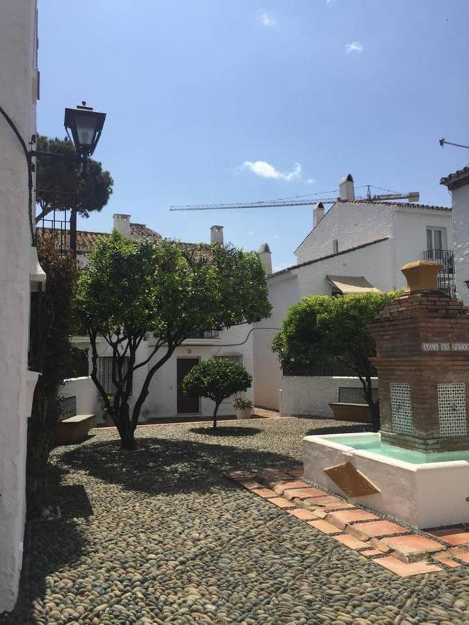 Precioso A Pie De Playa En La Nueva Milla De Oro Entre Y Marbella Vakantiehuis *