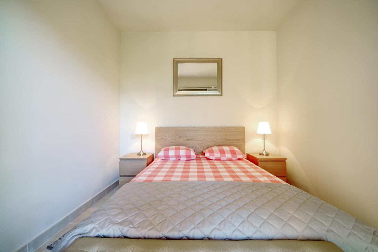 Apartment Dream Garden Flat- Sotoserena *