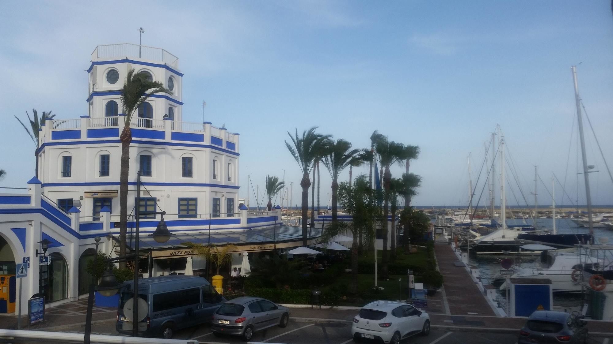 With 2 Bedrooms In Estepona, With Wonderful Sea View, Pool A Estepona