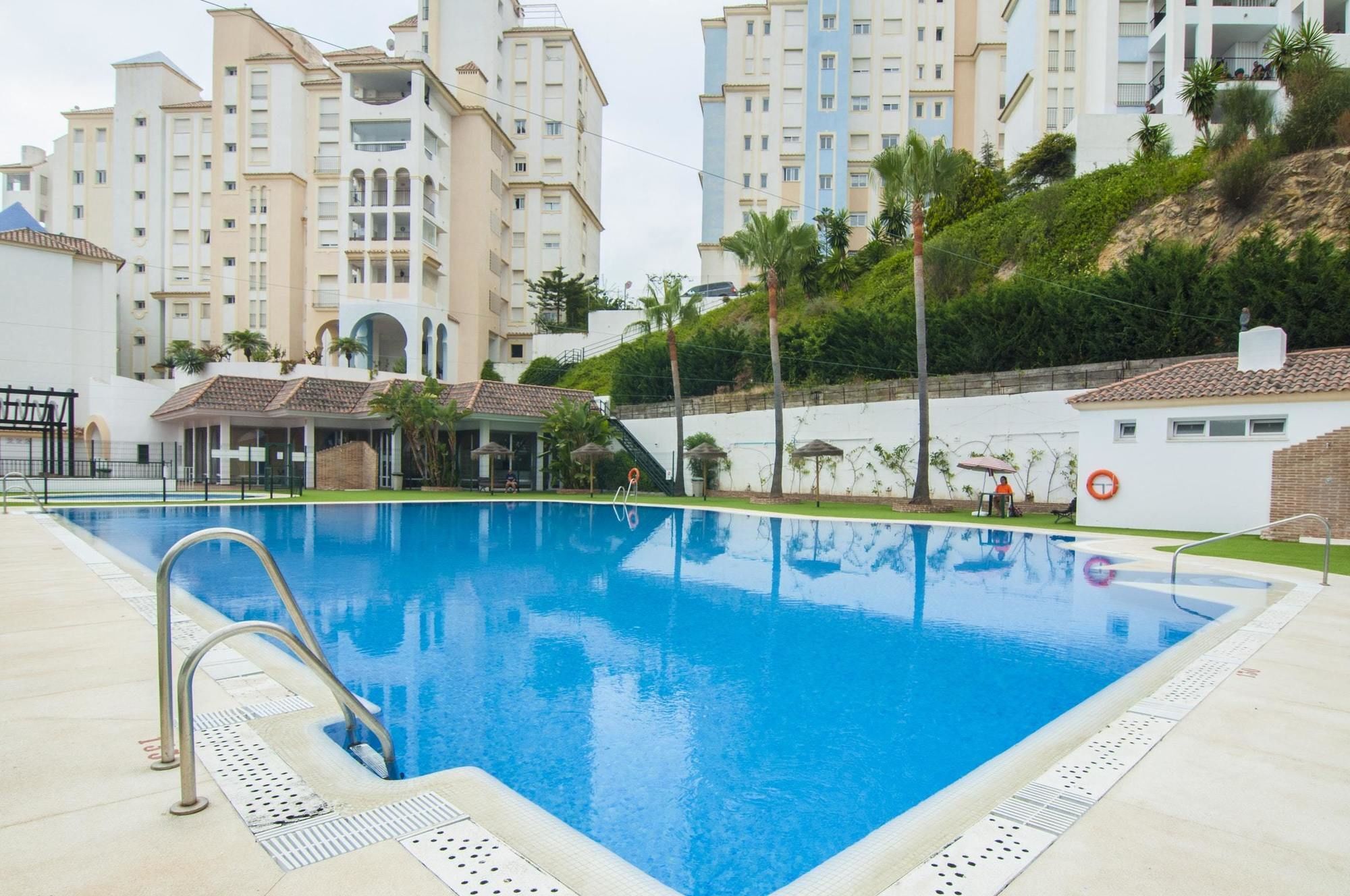 With 2 Bedrooms In Estepona, With Wonderful Sea View, Pool A