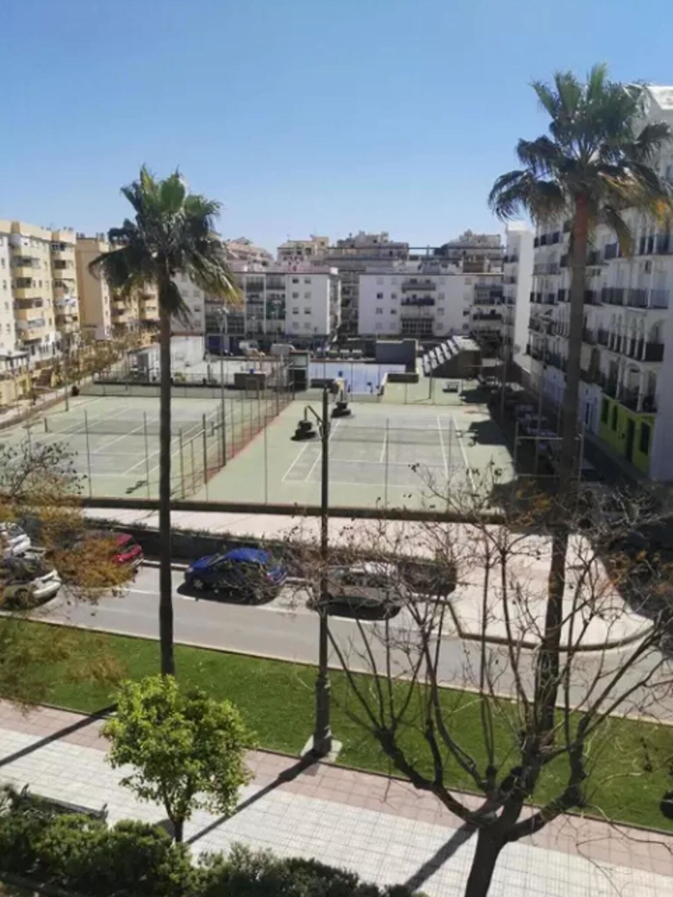 With 3 Bedrooms In Estepona, With Wonderful Mountain View An Apartment