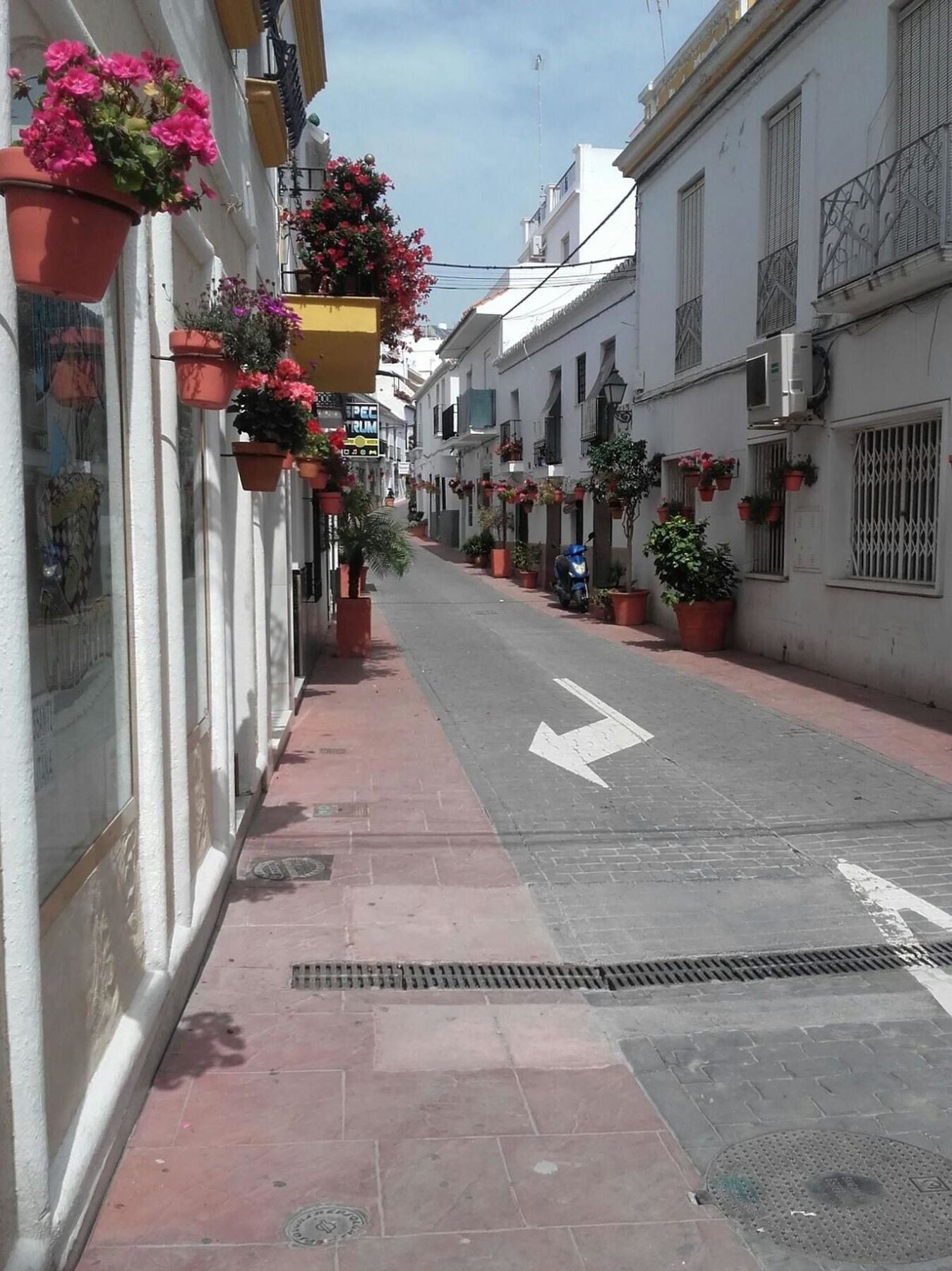 With One Bedroom In Estepona, With Wifi - 220 M From The Bea