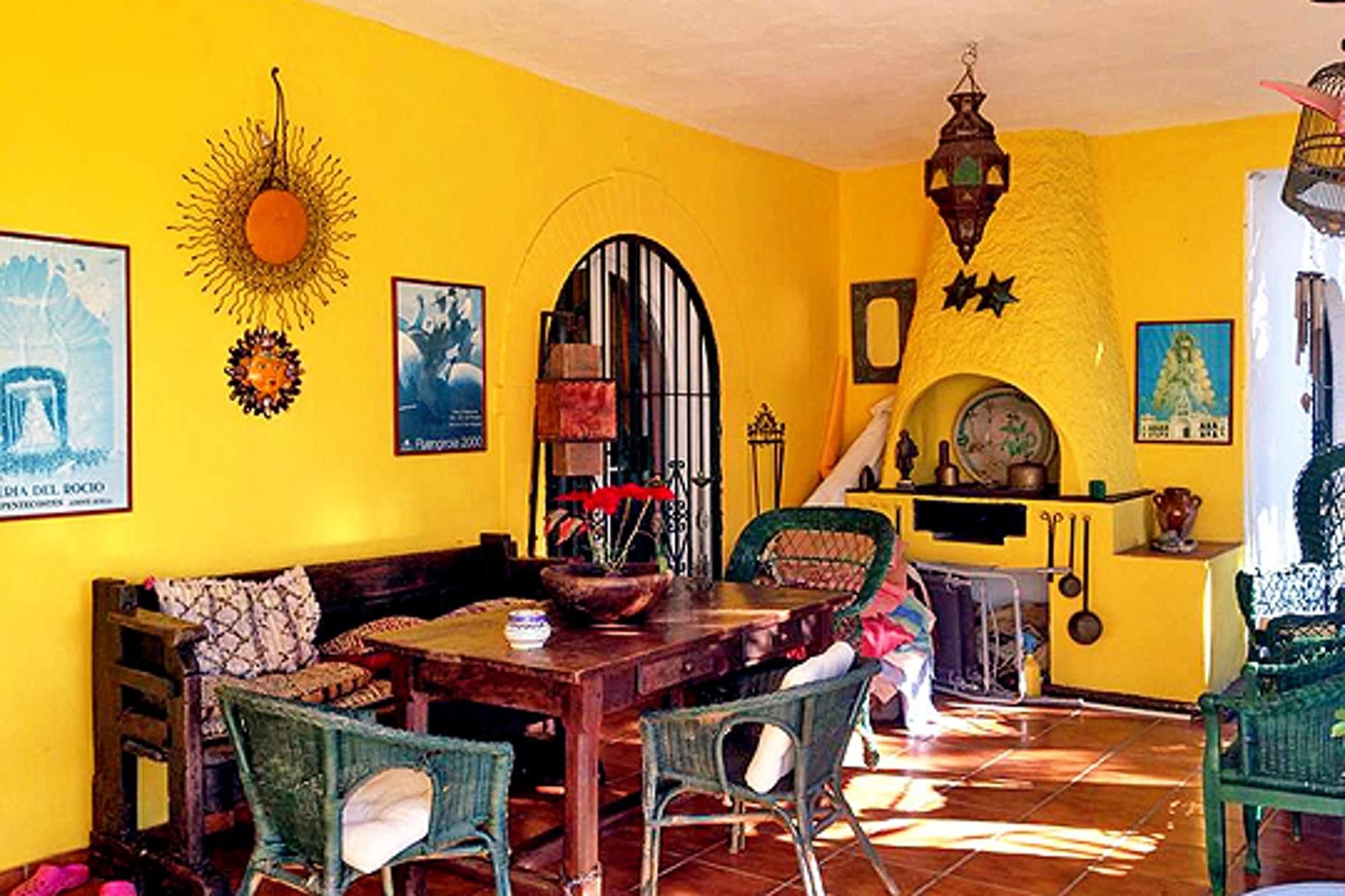With 3 Bedrooms In El Paraiso Barronal, With Private Pool, Furni *