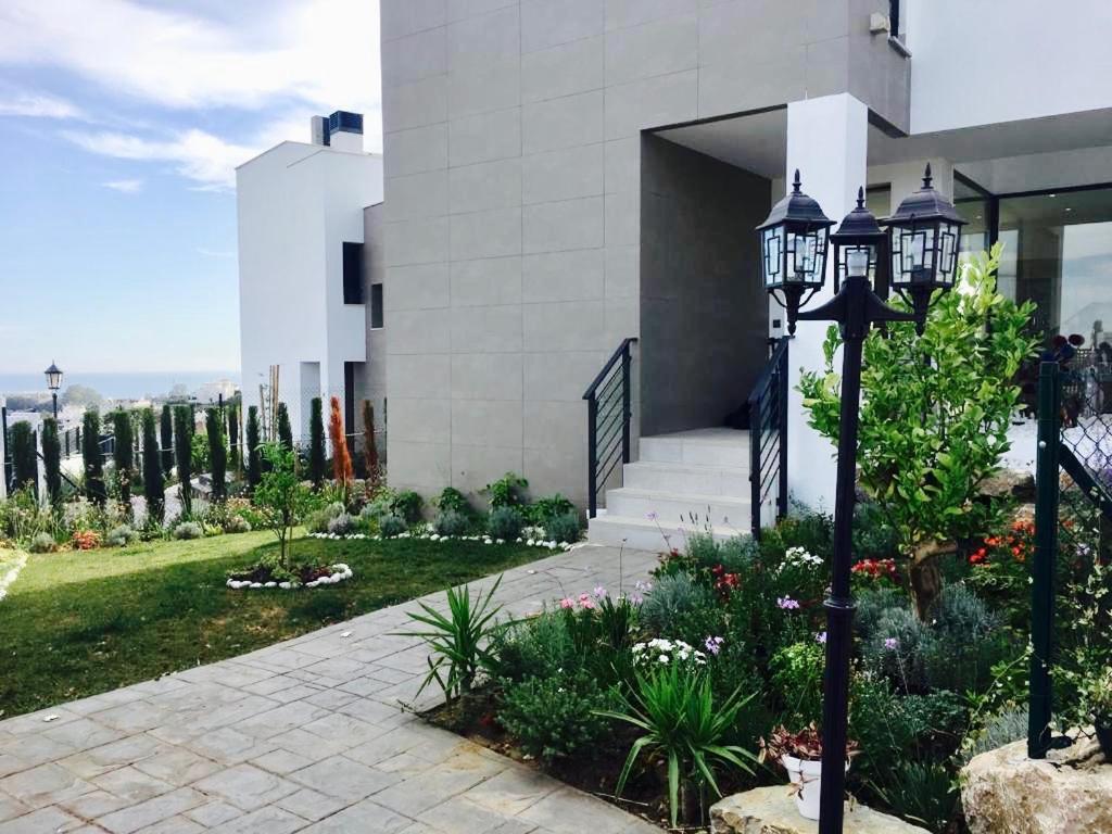 Luxury Chelsea For Golf & Relax In Location Villa