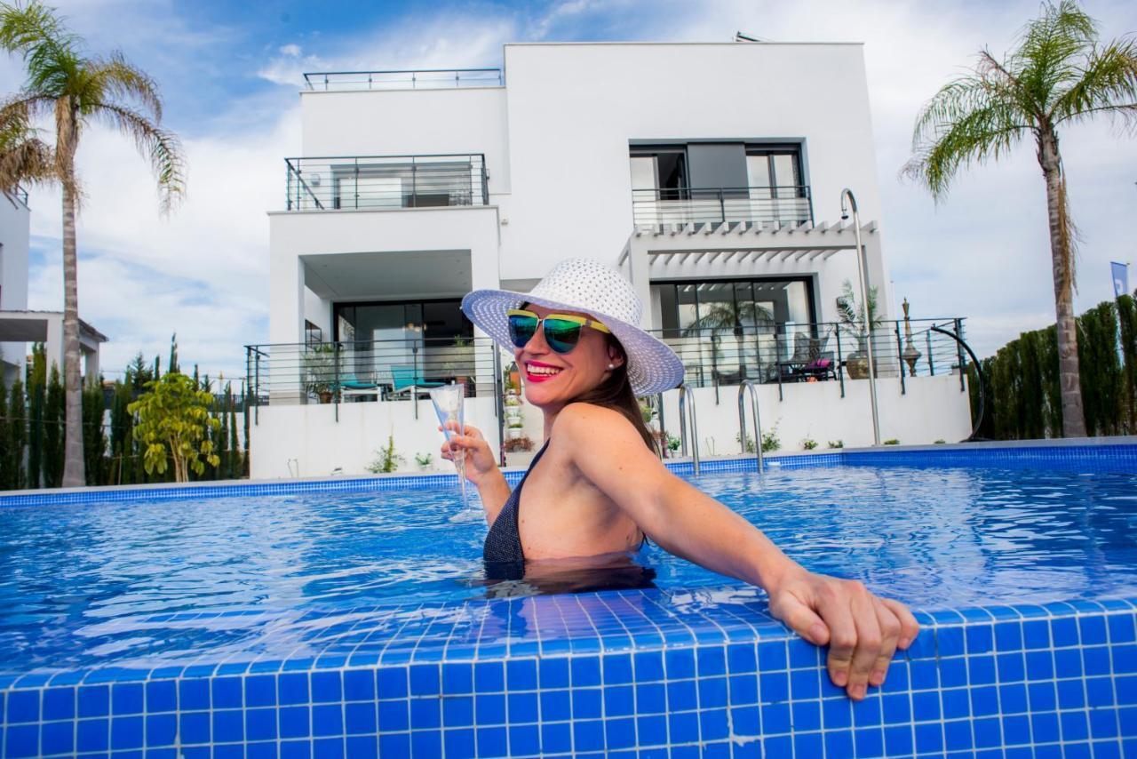 Luxury Chelsea For Golf & Relax In Location