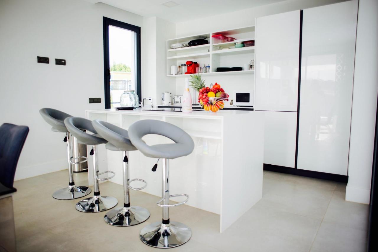 Villa Luxury Chelsea For Golf & Relax In Location Estepona