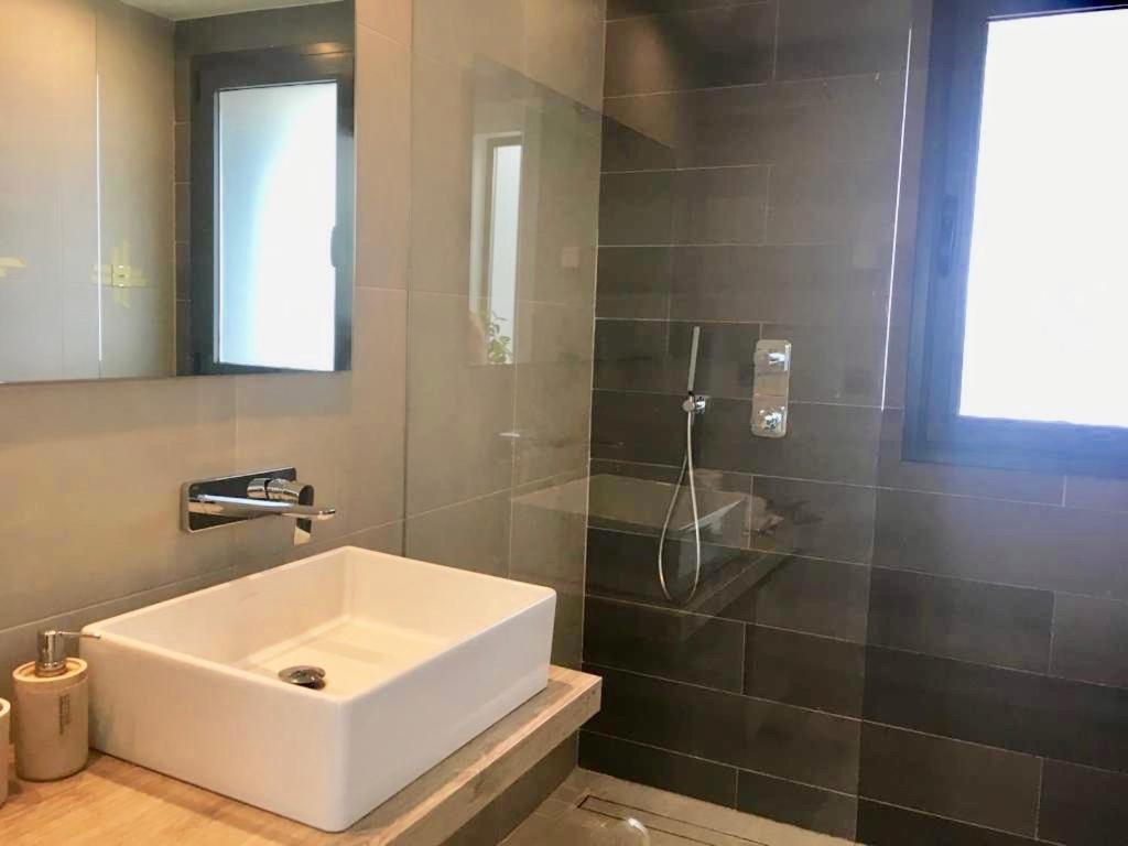 Luxury Chelsea For Golf & Relax In Location Villa