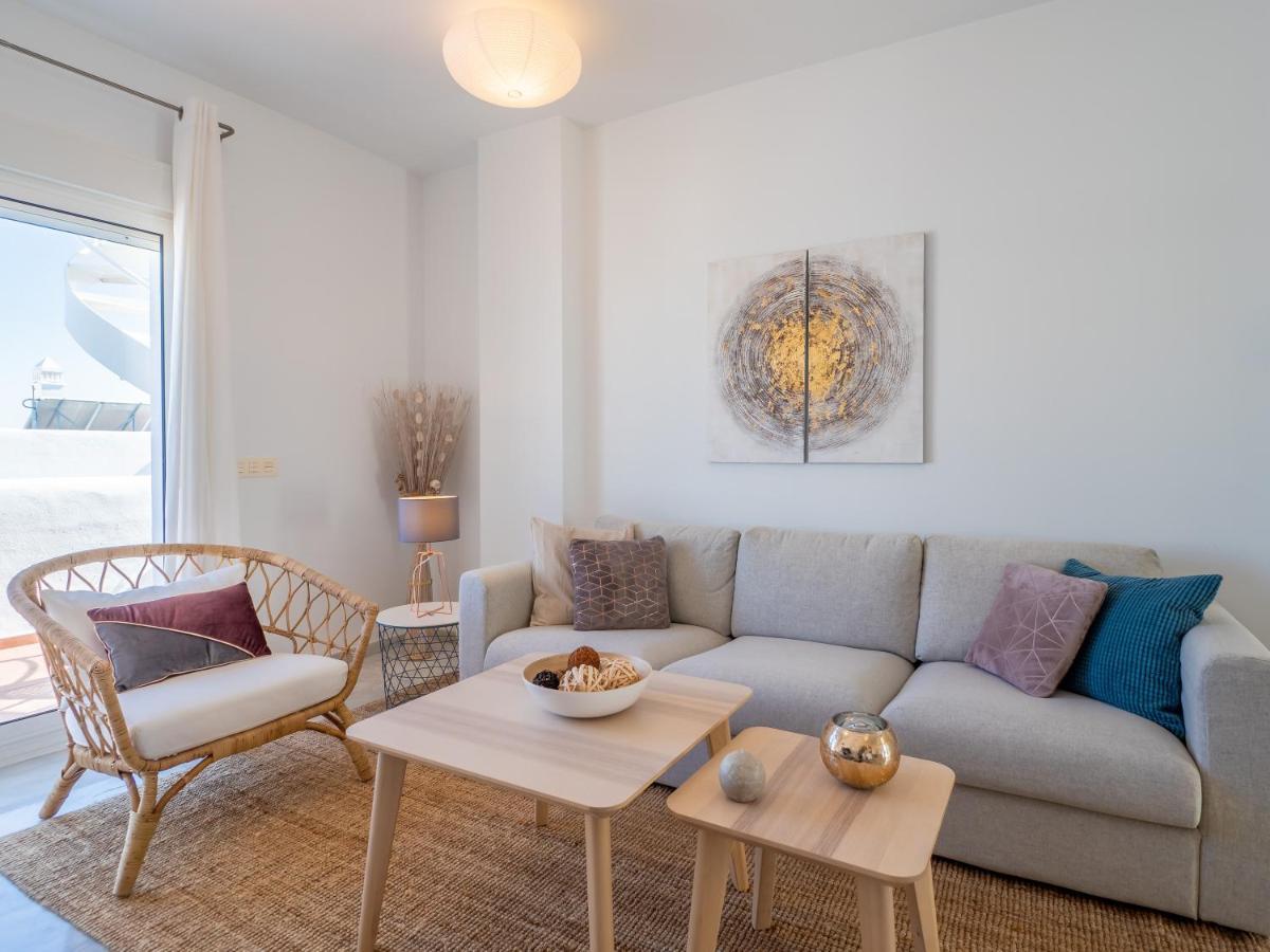 2269-superb Penthouse 2bedrooms, 2terraces Seaview *