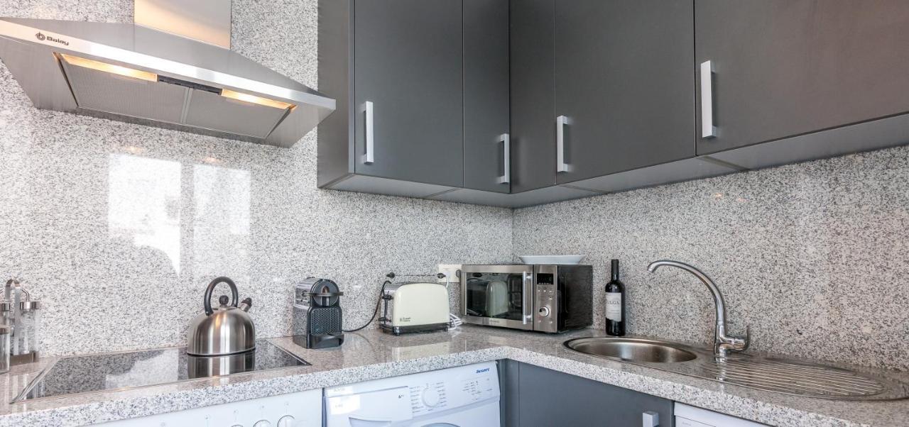 2269-superb Penthouse 2bedrooms, 2terraces Seaview *