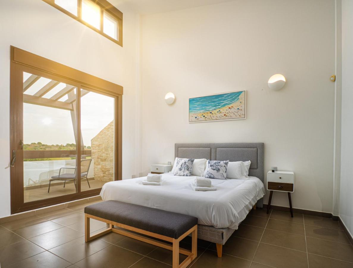 2301 - Luxury With Private Pool Villa