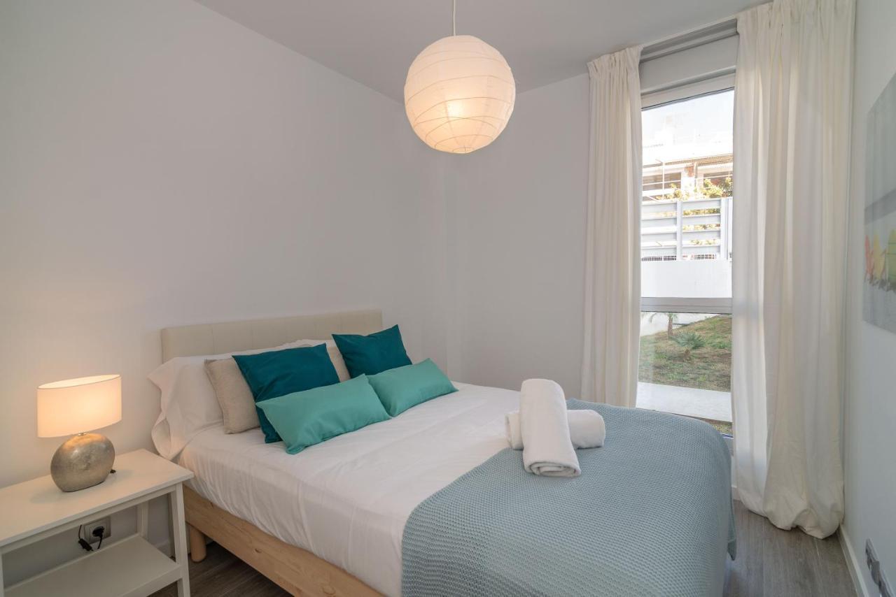 Vacation Marbella I Le Mirage Retreat, New Condo, Pool Apartment Estepona