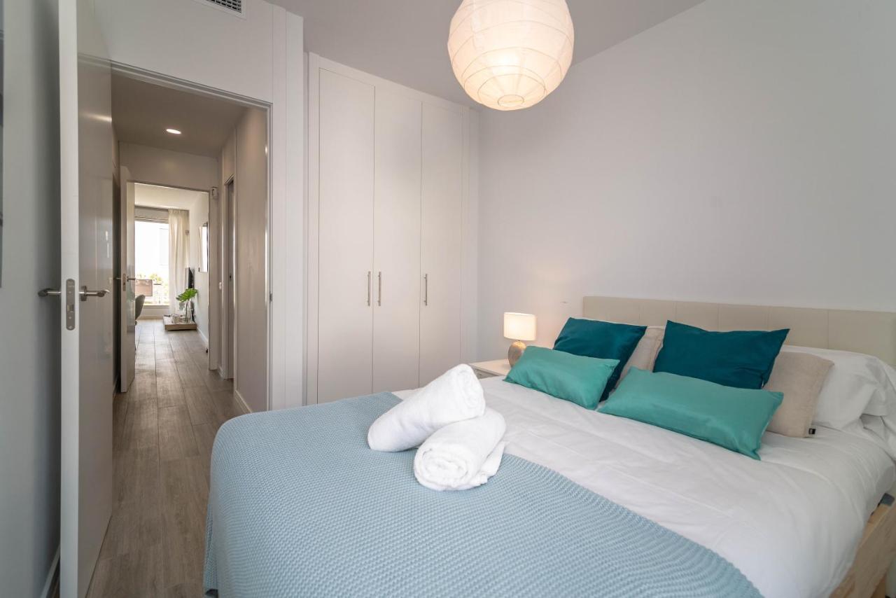 Vacation Marbella I Le Mirage Retreat, New Condo, Pool * Estepona