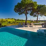 Villa Adelfas 65