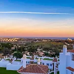 Luxury Apartment Paraiso Pueblo