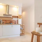 Flores Apartments