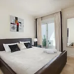 Beach Apartment Sinfonia - 2Br, Pool