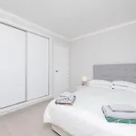 Amazing 4 Bed Beachfront Dominion Beach Rdr358
