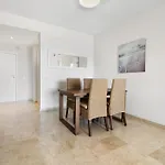 Frontline 2Bed Marina Bay Estepona