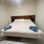Room In Apartment - Room In Guadalmina With Pool