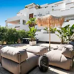 Luna Del Mar - Luxury Apartment With Jacuzzi