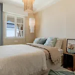 Penthouse Seaview Ref #103