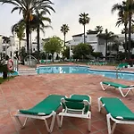 Evans Realty Bv A Pie De Playa & Piscina & Terraza