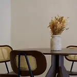 Stylish Apartment With Pool