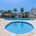 Elegant Apt Close To The Beach