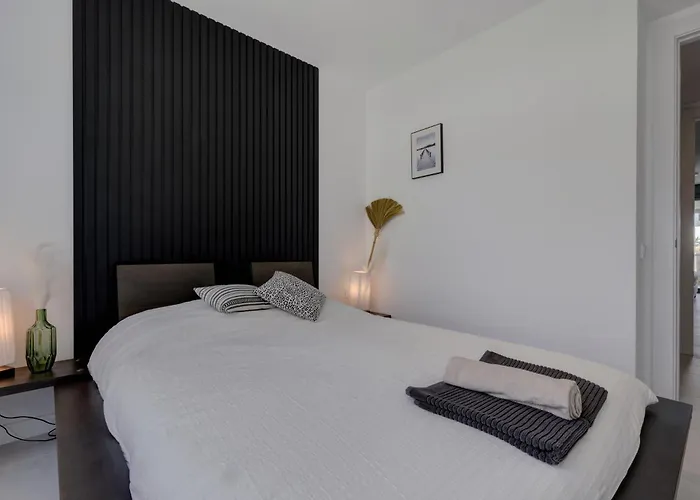 Estrella Apartment Vanian Gardens Estepona